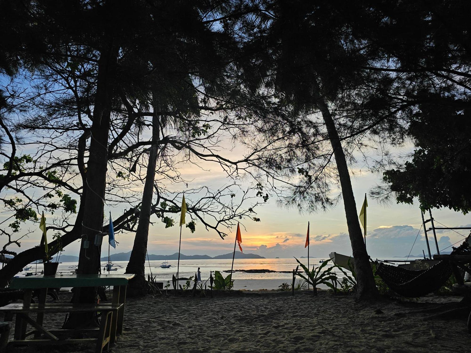 Floresitas Beach Resort Ел Нидо Екстериор снимка